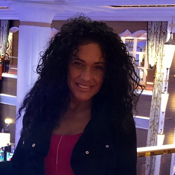 Meet your Posher, Michele - Picture 2 of 2